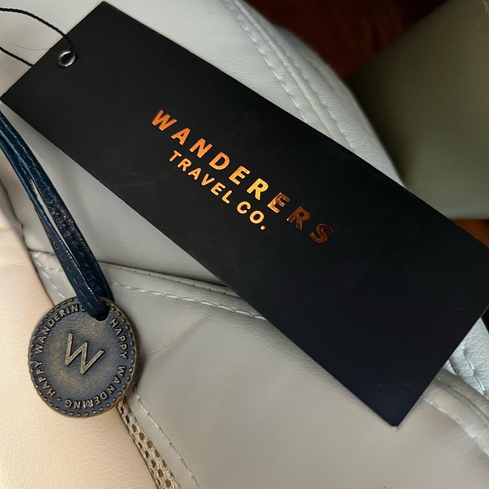 Wanderers Travel Co Letizia Leather Crossbody Bag in Azzurra Teal with Wallet - Picture 5 of 7